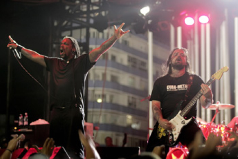 Sepultura поддержала тибетцев тяжелым роком