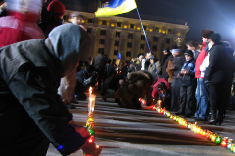 В Харькове  почтили память жертв  Голодомора  (фотообзор)