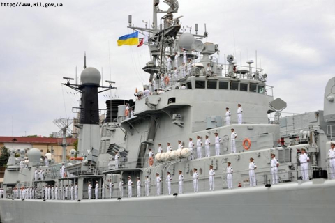 В Севастополь прибыл эсминец ВМФ Народно-освободительной Армии Китая