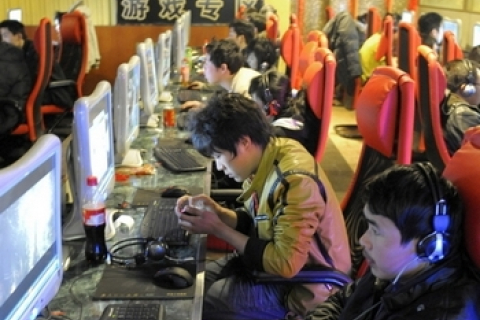 Интернет-зависимость детей в Китае лечат электродубинками
