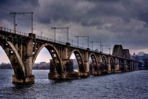 Визначні місця Дніпропетровська: місто мостів та фонтанів
