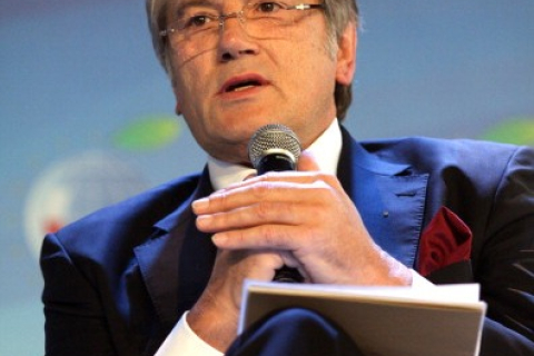 Ющенко подал иск в суд на Москаля