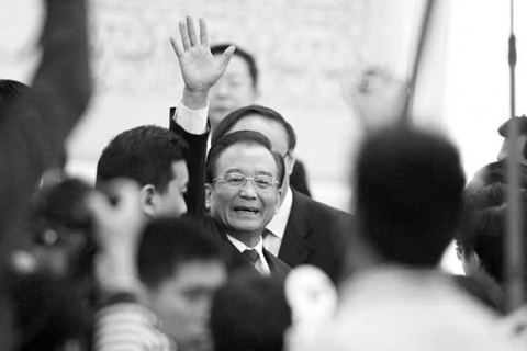 Китайский премьер приложил руку к побегу слепого адвоката — источник
