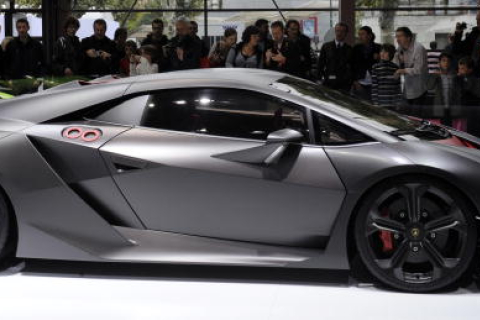Суперкар от Lamborghini стоимостью 2 млн. евро 