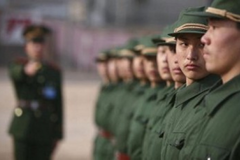 Китайские солдаты становятся всё более женственными