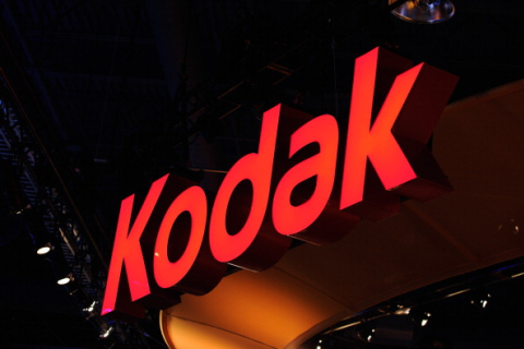 Корпорація Kodak згортає виробництво фототехніки