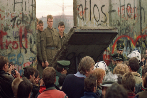 От 'демонстраций по понедельникам' в Лейпциге 1989 года к Флашингу