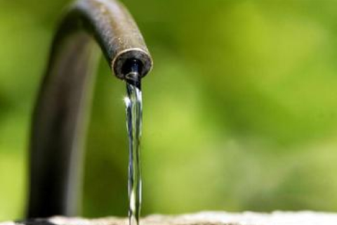 Десятки людей отруїлися водою на Донеччині 