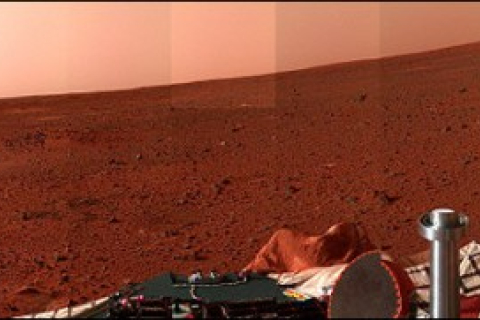 Марсохід передав панорамний знімок з гірської вершини