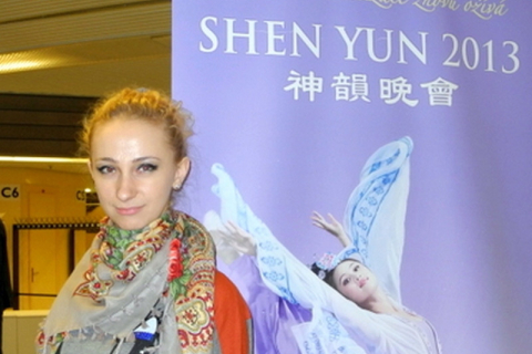 Легкість, гра кольорів, глибокий сенс — киянка про виставу Shen Yun