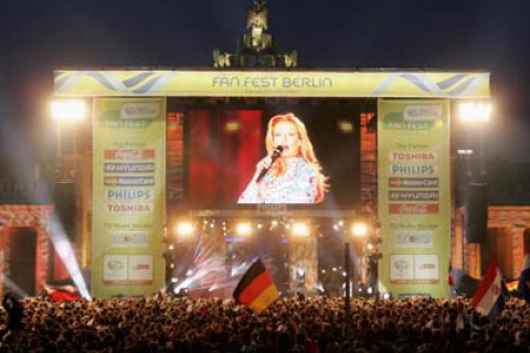 У Німеччині напередодні ЧС-2006 пройшов барвистий концерт (фоторепортаж частина 1)
