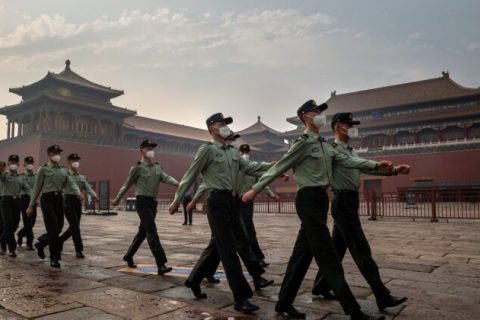 США не вистачає «політичної волі» для протистояння Китаю: експерти