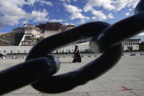 Китай збирає зразки ДНК з усього Тибету, заявляє правозахисна група