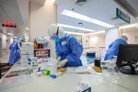 Уровень смертности от вируса COVID-19 в Китае снова растет