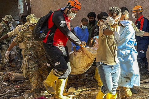 Понад 10 000 зникли безвісти в місті Дерна, де від повені загинуло 11 000 осіб (ВІДЕО)