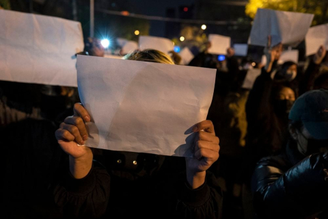 Культовий китайський протест: рух білих листів (ВІДЕО)