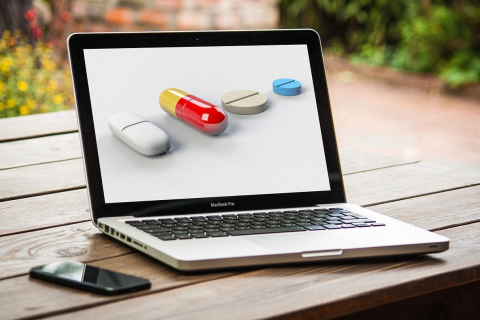 Як заощадити на лікарських препаратах: переваги покупок в онлайн-аптеці