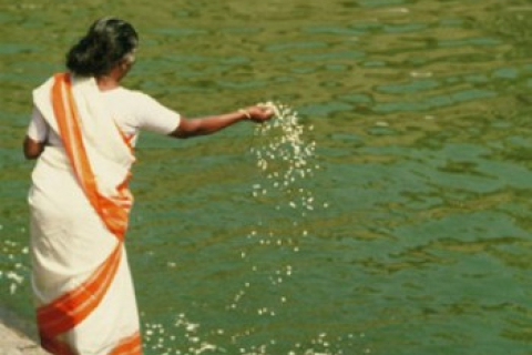Индия: река Ганг в Варанаси 