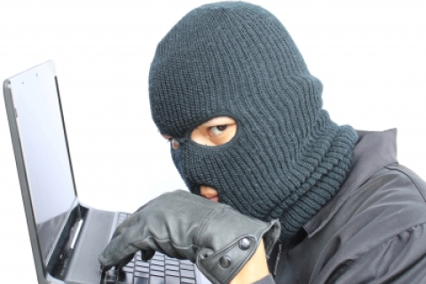 В Киеве за создание вируса осудили трёх хакеров