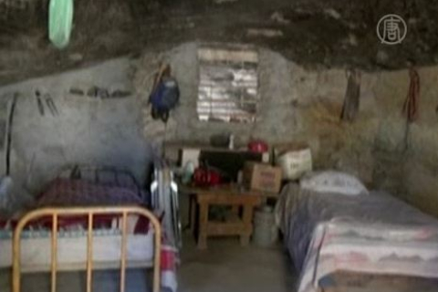 Мексиканская семья прожила в небольшой пещере 30 лет