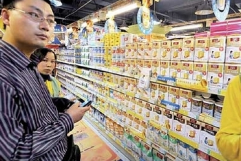 Рядовые китайцы недовольны результатами проверки качества молочных смесей