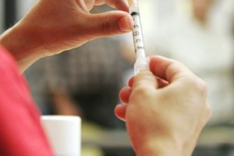 Генпрокуратура: вакцинация в Украине угрожает жизни детей