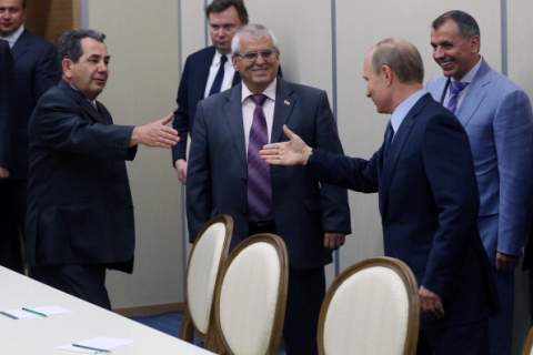 Путин, Медведев и депутаты Госдумы собрались в Крым