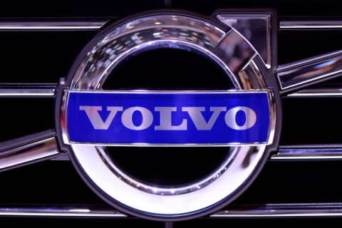Volvo будет производить машины без водителя