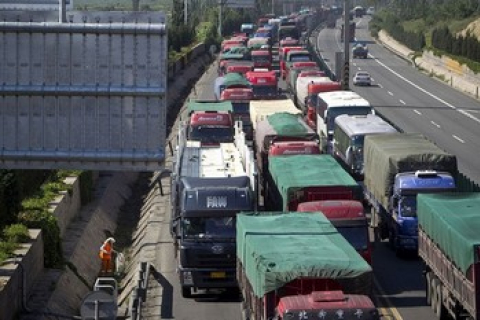 Автомобильная пробка в Китае растянулась на более 200 километров