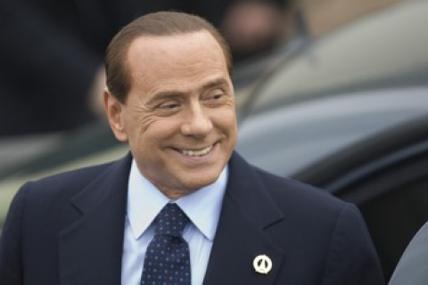 Берлускони объявил о помолвке