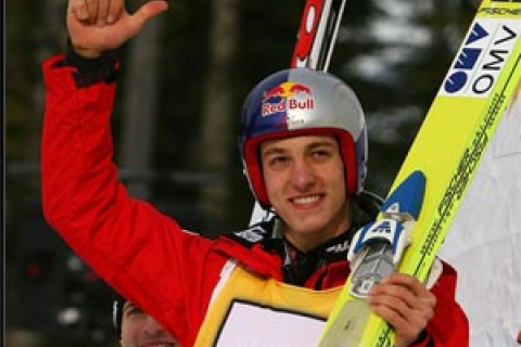 Прыжки на лыжах с трамплина: Шлиренцауэр – победитель третьего старта «Турне четырёх трамплинов»