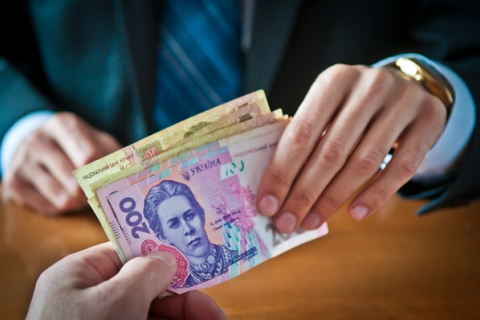 Легализовав зарплаты в конвертах, Украина получит 7% ВВП