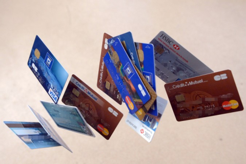 Семь правил, как защитить банковскую карту от мошенников