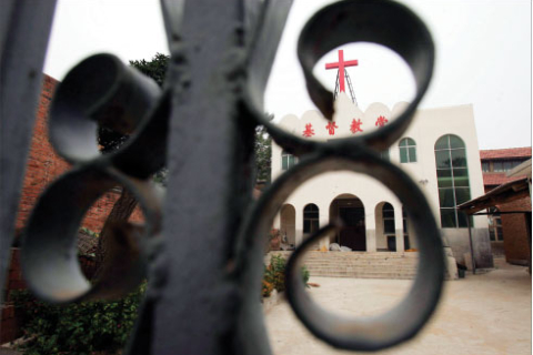 В Китае ужесточили преследование христиан