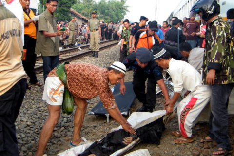 Столкновение поездов в Индонезии происходят в среднем каждые шесть дней