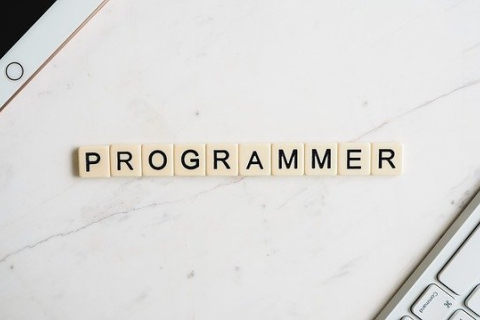 Програміст: переваги та недоліки професії
