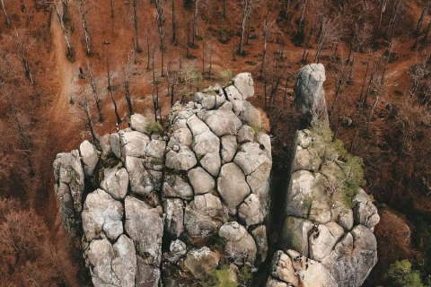 Скалы Довбуша − то, что обязательно нужно увидеть в Карпатах