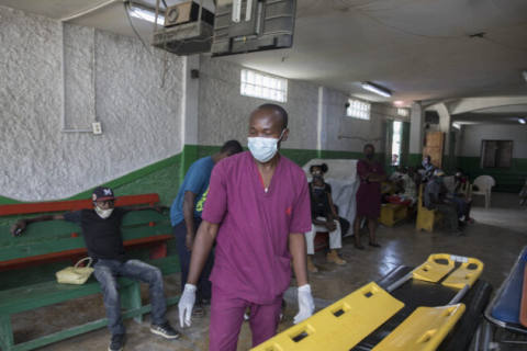 Гаїті відправить назад прострочені вакцини Moderna, надані США