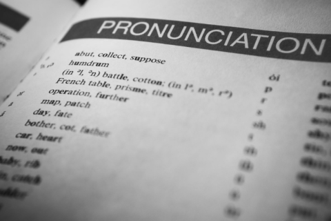 Язык сломаешь — как быстро выучить английские слова с трудным произношением