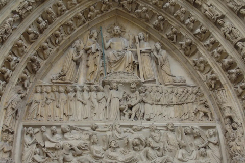 История средневековых скульптурных ворот исторических соборов и монастырей Франции