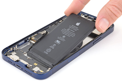 Менять или не менять: как понять, что аккумулятор iPhone исчерпал свой ресурс 