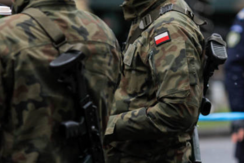 Чверть поляків готові захищати країну в разі нападу: опитування