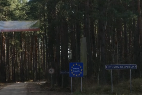 Литва закриває аеропорти та прикордонні пункти пропуску з Білоруссю після появи повітряних куль (ВІДЕО)