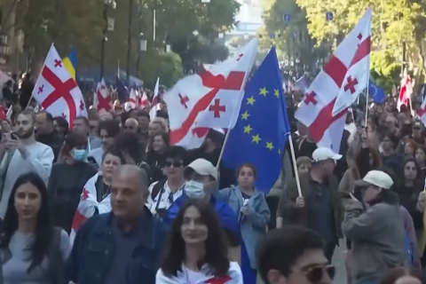 Прем'єр-міністр Грузії заявив, що протестувальники прагнули повалити уряд, і звинувачує ЄС у втручанні (ВІДЕО)