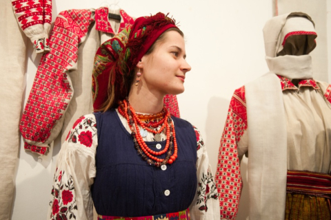 Выставка украинской традиционной одежды Западного Полесья открылась в Киеве