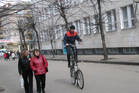Фотоогляд: Двоповерховий велосипед винайшов житель Житомира