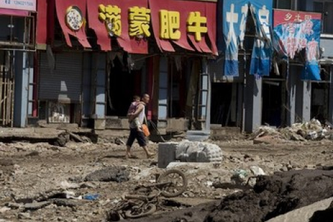 Наводнение на северо-востоке Китая, возможно, погубило несколько тысяч человек. Фото 