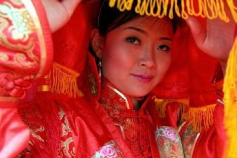 Великолепие китайского традиционного женского наряда (фотообзор)