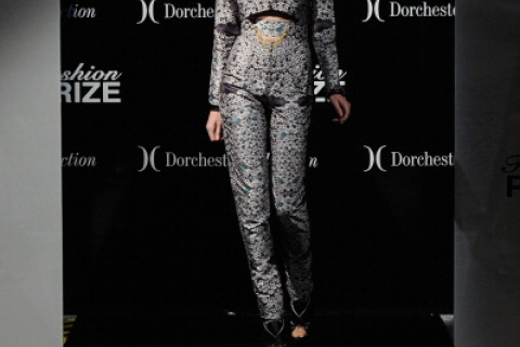 Презентация коллекции Dorchester Collection Fashion Prize Grand Final в Лондоне