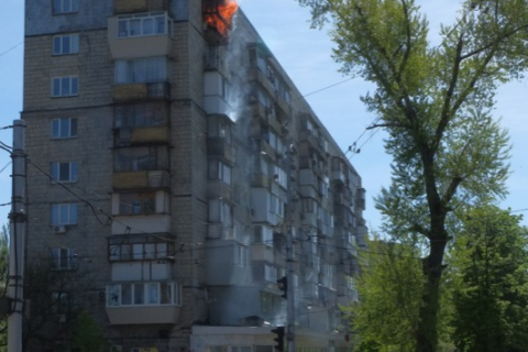 Пожежники оперативно загасили загоряння в житловому будинку Києва